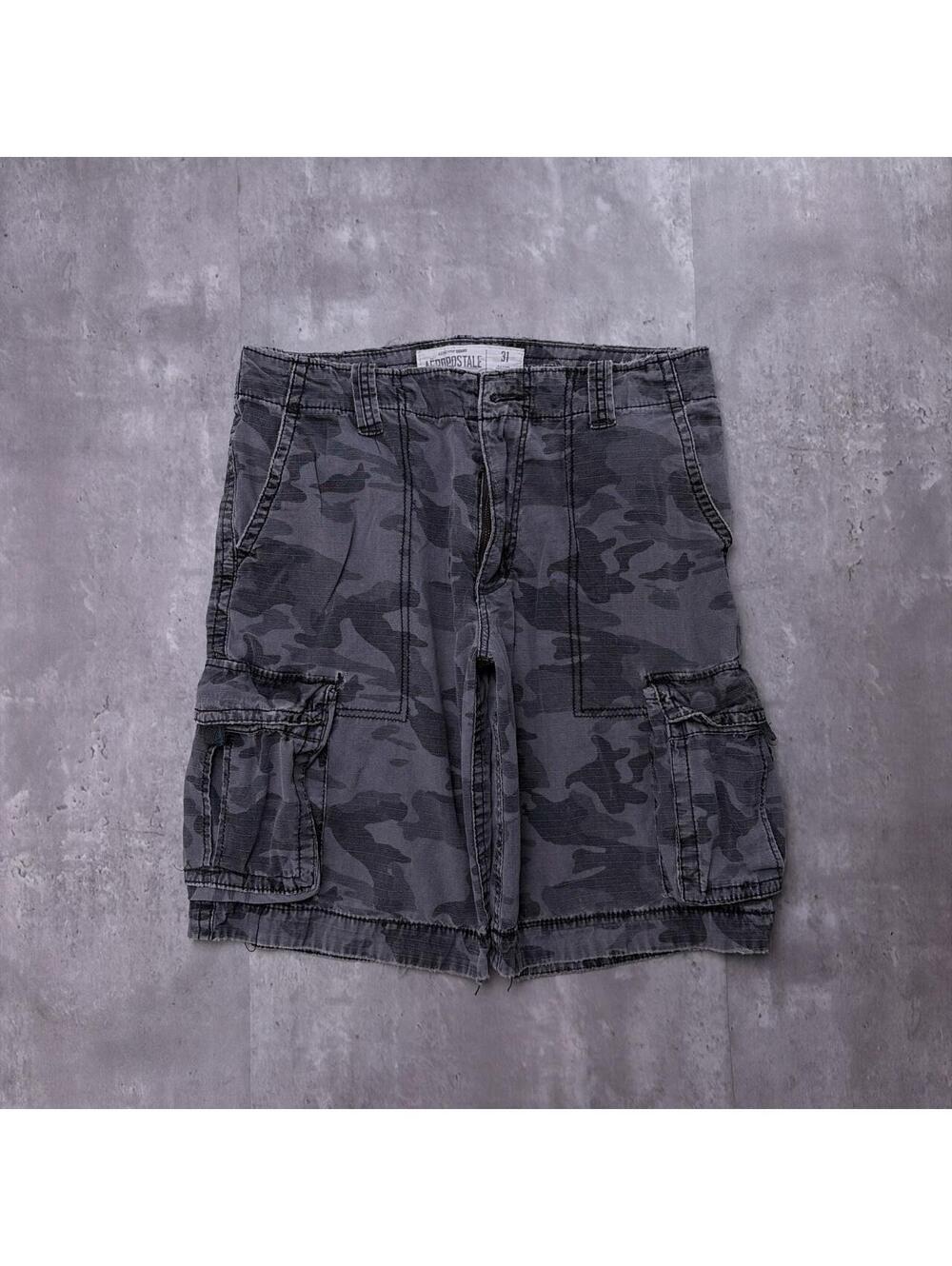 Y2K Grey Aeropostale Grunge Baggy Skater Camo Cargo Shorts